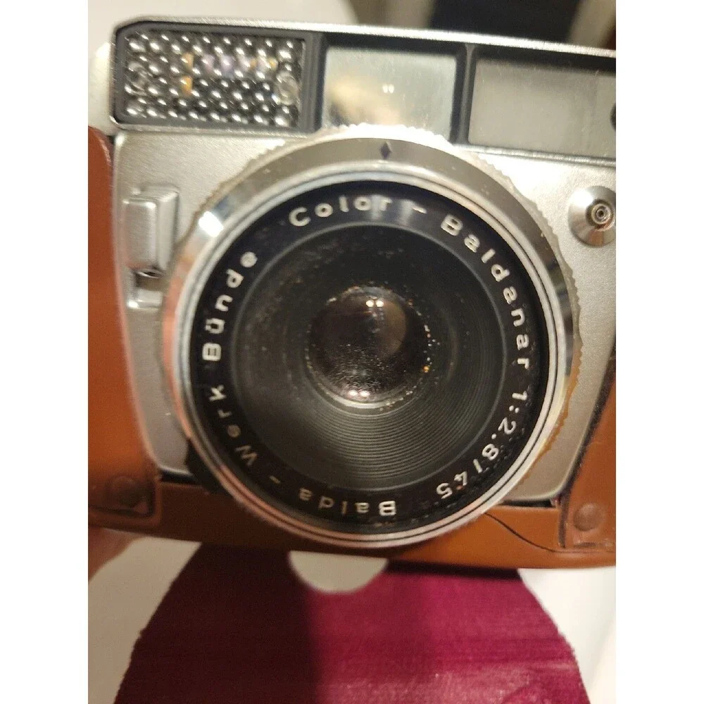 Vintage Baldar 35 mm camera w Baldanar 1:1:2.8/45 lens w case Color Prontormat